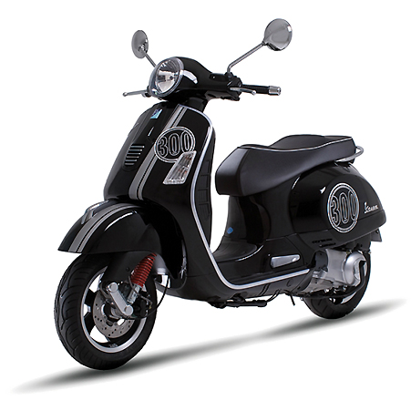 POLEPY VESPA 300 ČERNÁ